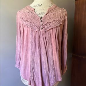 Women’s size small Knox Rose mauve blouse. Worn a few times